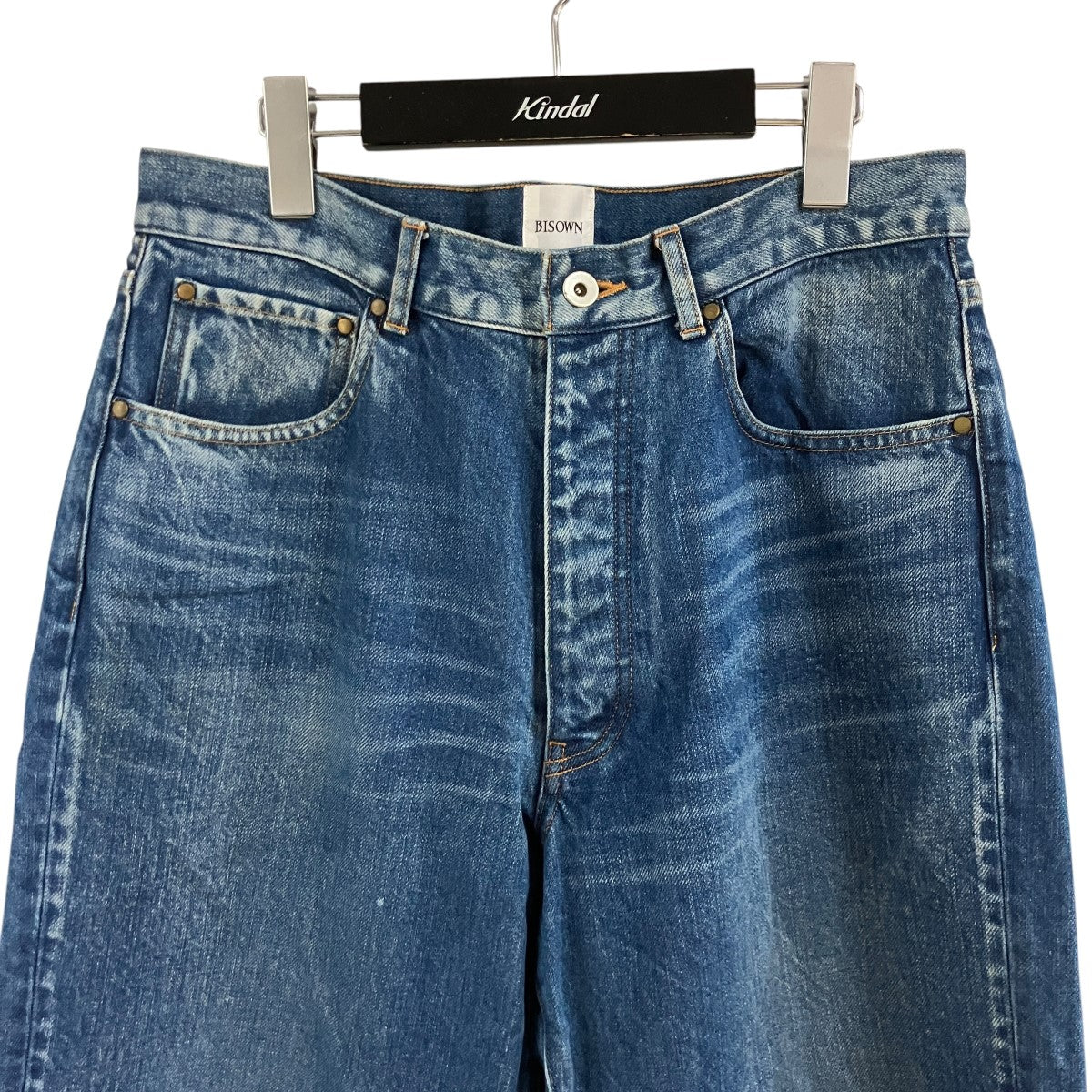 デニムパンツ