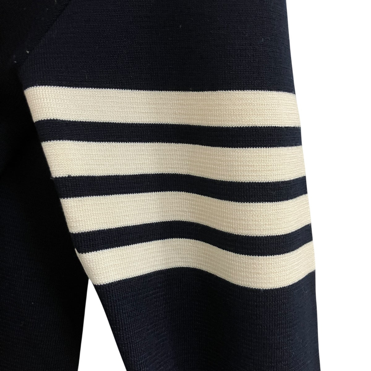 Thom Browne(トム・ブラウン) ウール 4BAR Vネック カーディガン