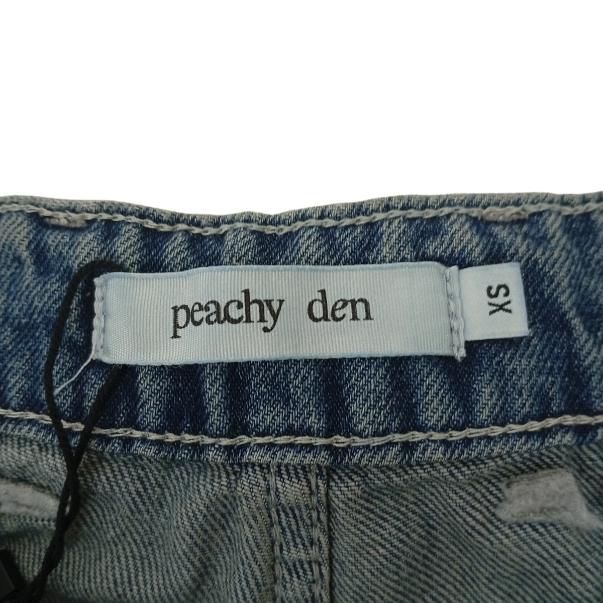 デニムパンツ