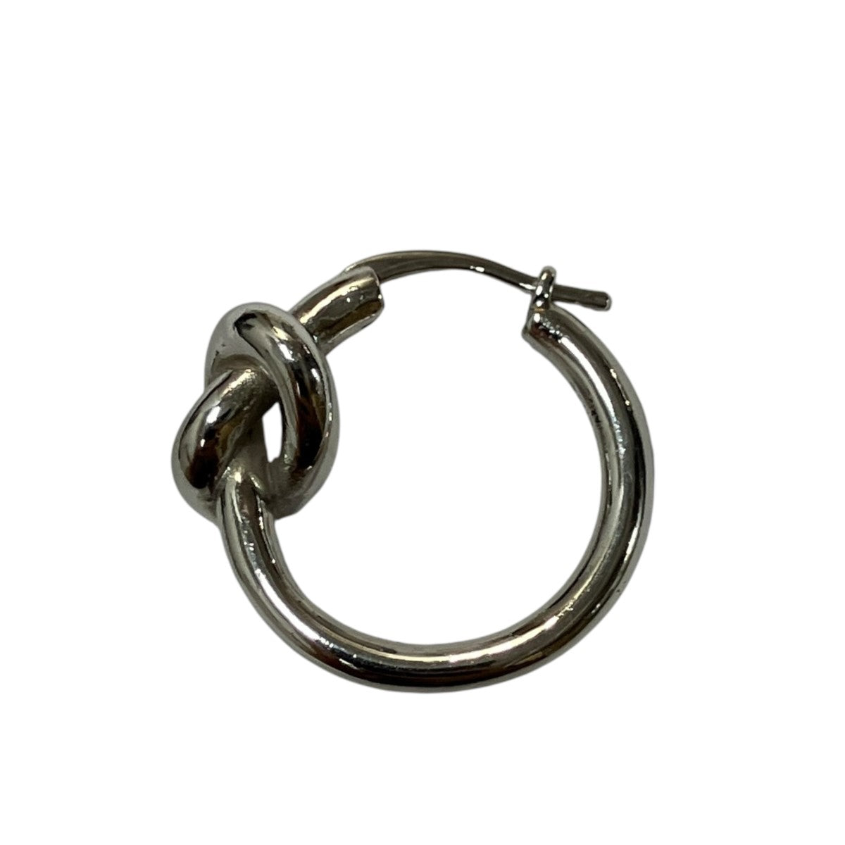 ノットスモールフープピアス