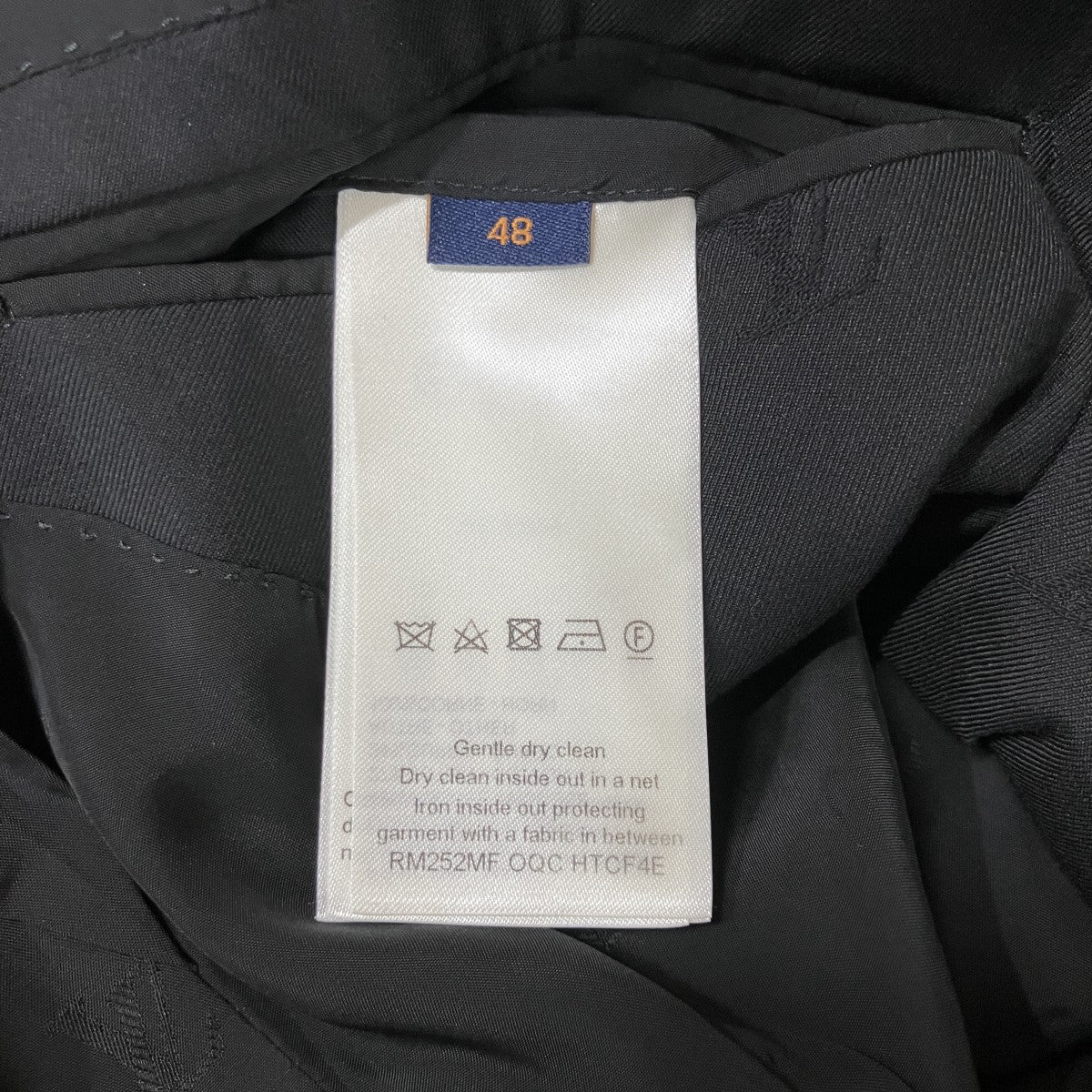 LOUIS VUITTON LVロゴ柄セットアップ 古着・中古-8枚目のアイテム画像