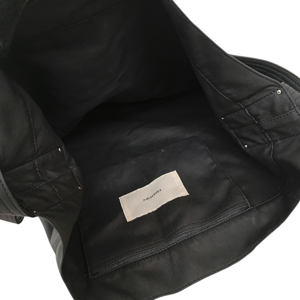 USEFUL SHOULDER BAG レザー調ショルダーバッグ