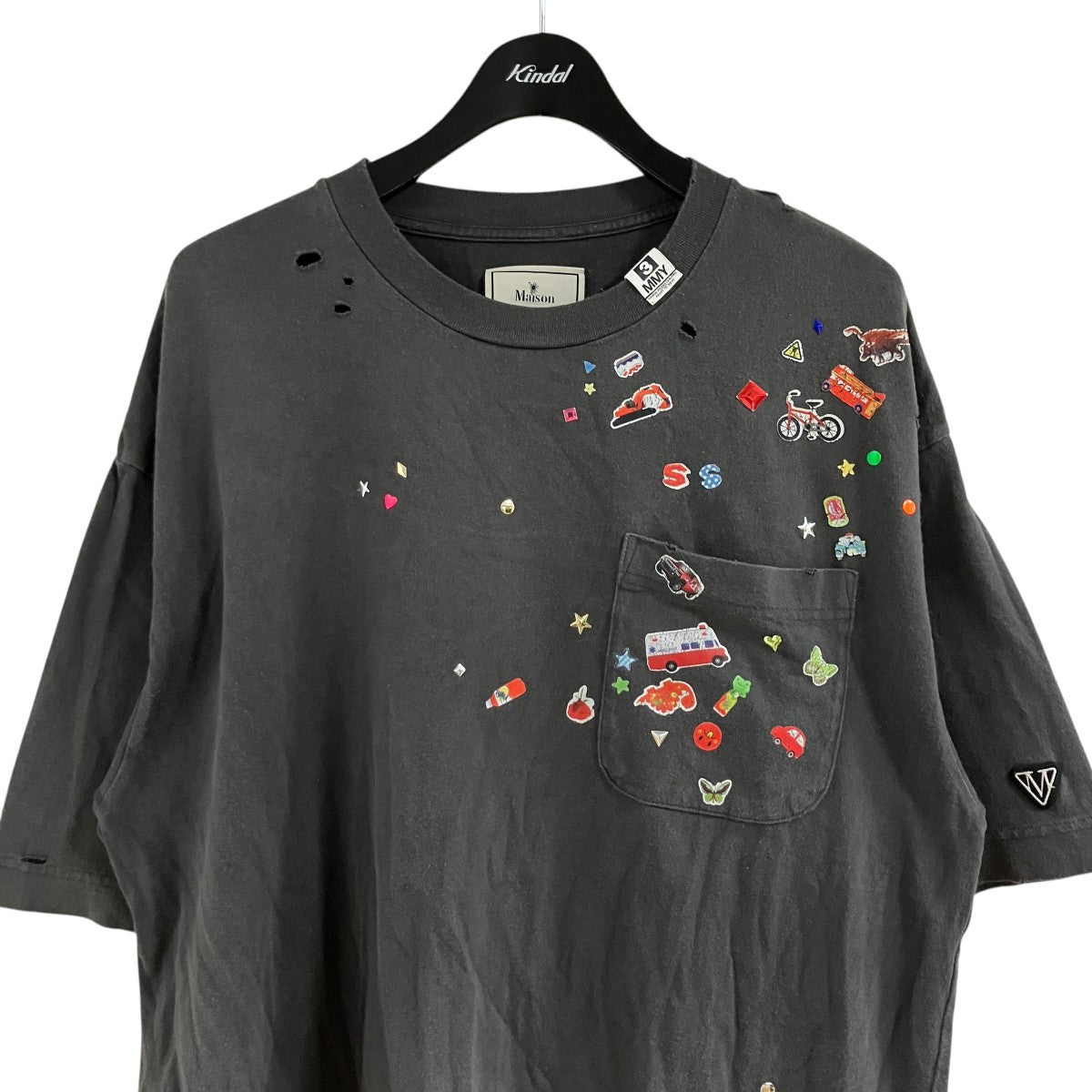 ダメージ加工シールプリントTシャツ