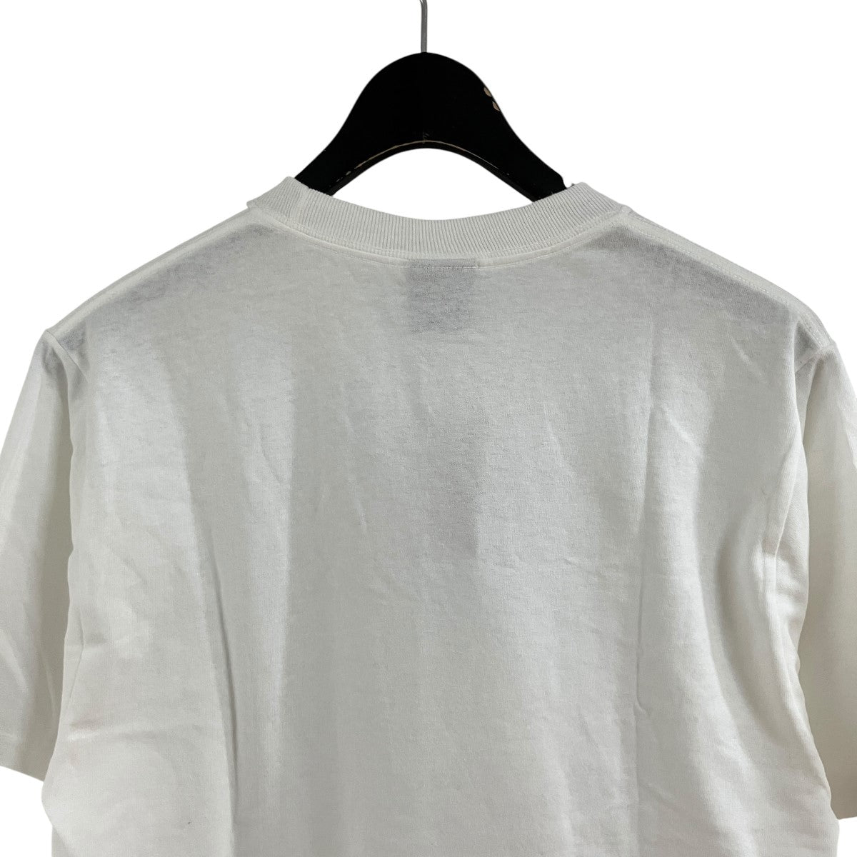 ベリーグラフィックTシャツ