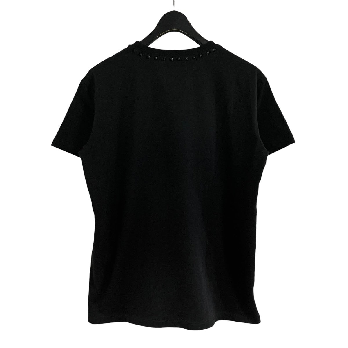 スタッズネックTシャツ