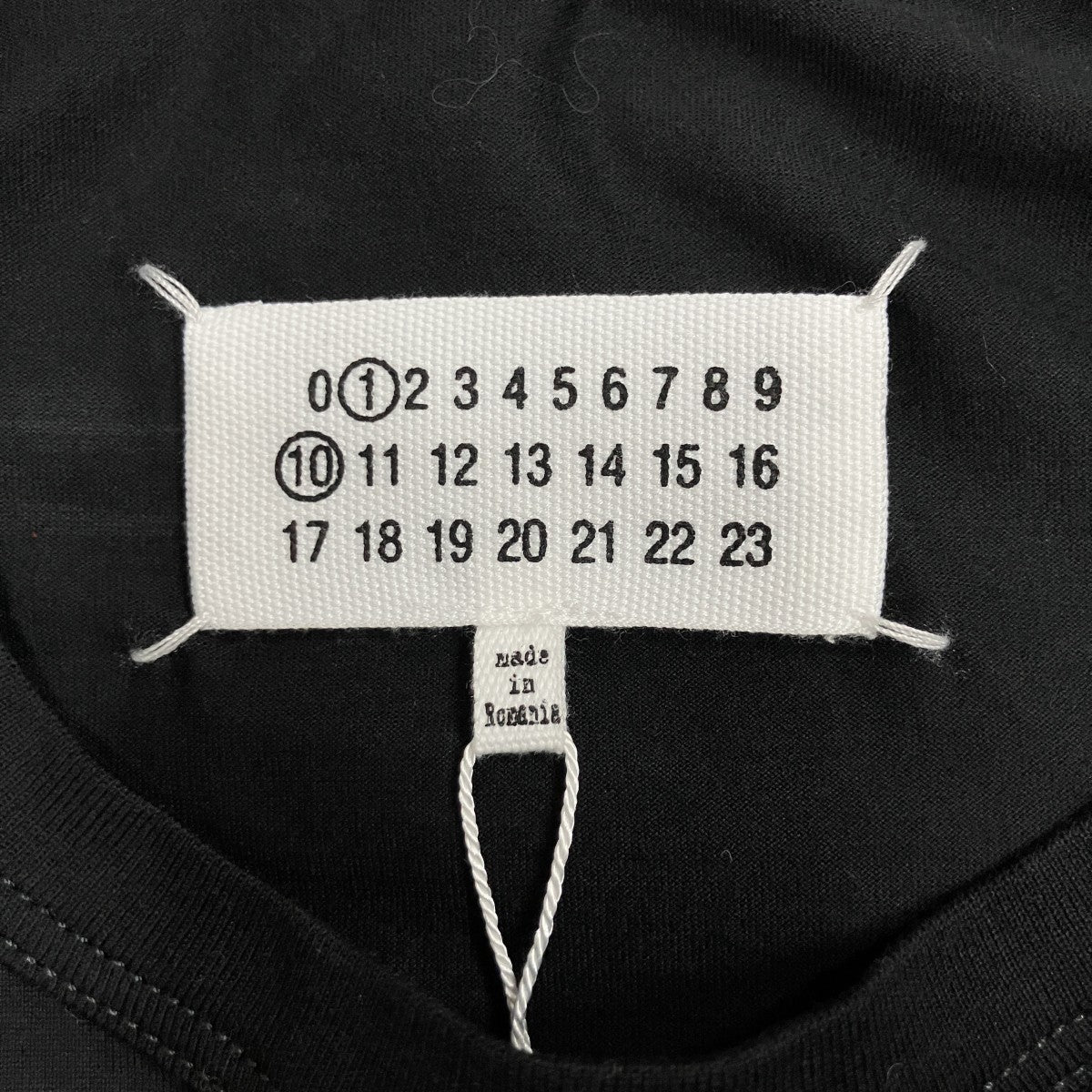 ロゴエンブロイダリーTシャツ