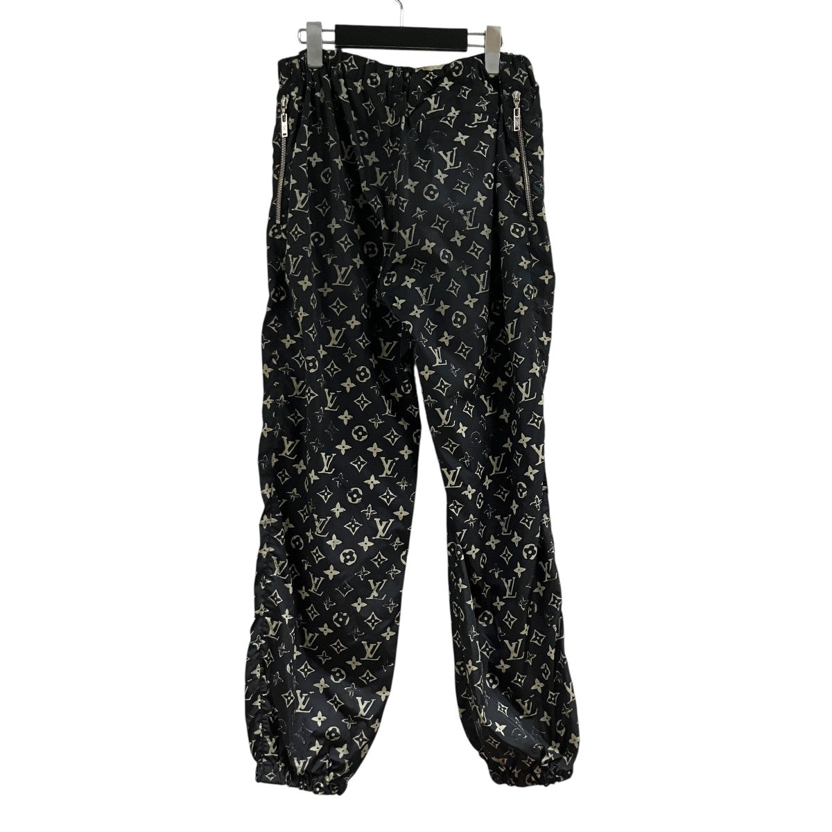 LOUIS VUITTON ステンシルエフェクト モノグラムジョギング ナイロンパンツ 古着・中古-3枚目のアイテム画像