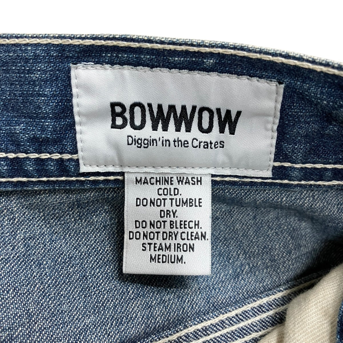 ダメージ加工デニムパンツ
