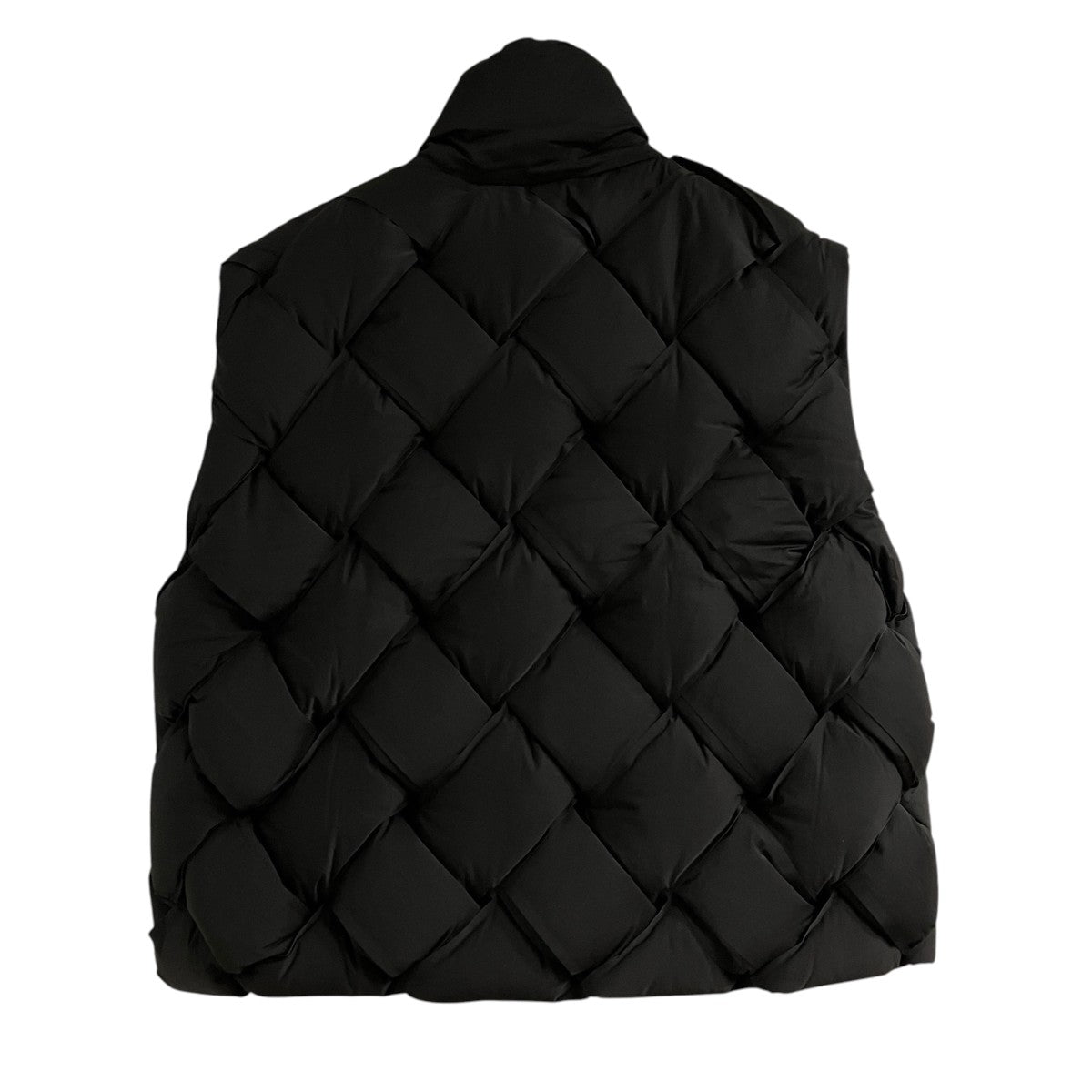 BOTTEGA VENETA イントレチャートパデッドナイロンダウンベスト 古着・中古-3枚目のアイテム画像