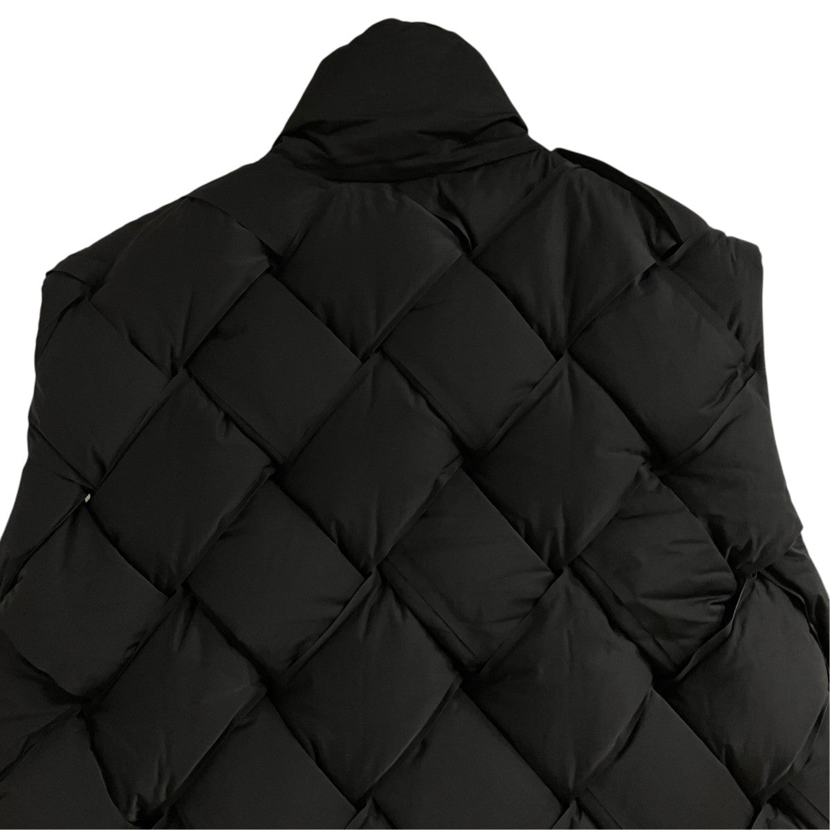 BOTTEGA VENETA イントレチャートパデッドナイロンダウンベスト 古着・中古-4枚目のアイテム画像