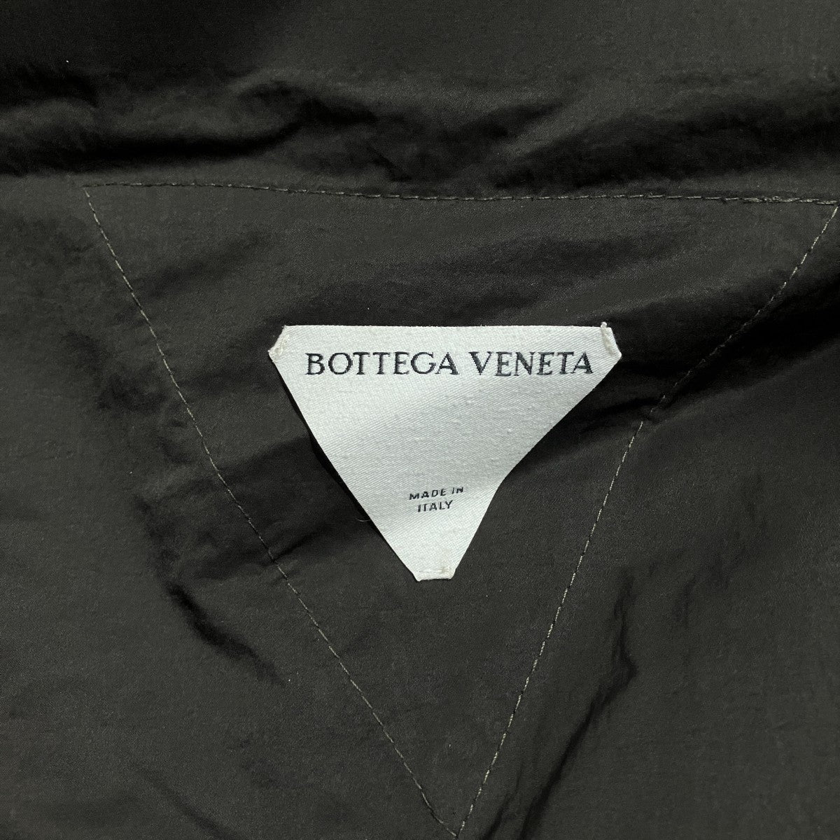 BOTTEGA VENETA イントレチャートパデッドナイロンダウンベスト 古着・中古-5枚目のアイテム画像