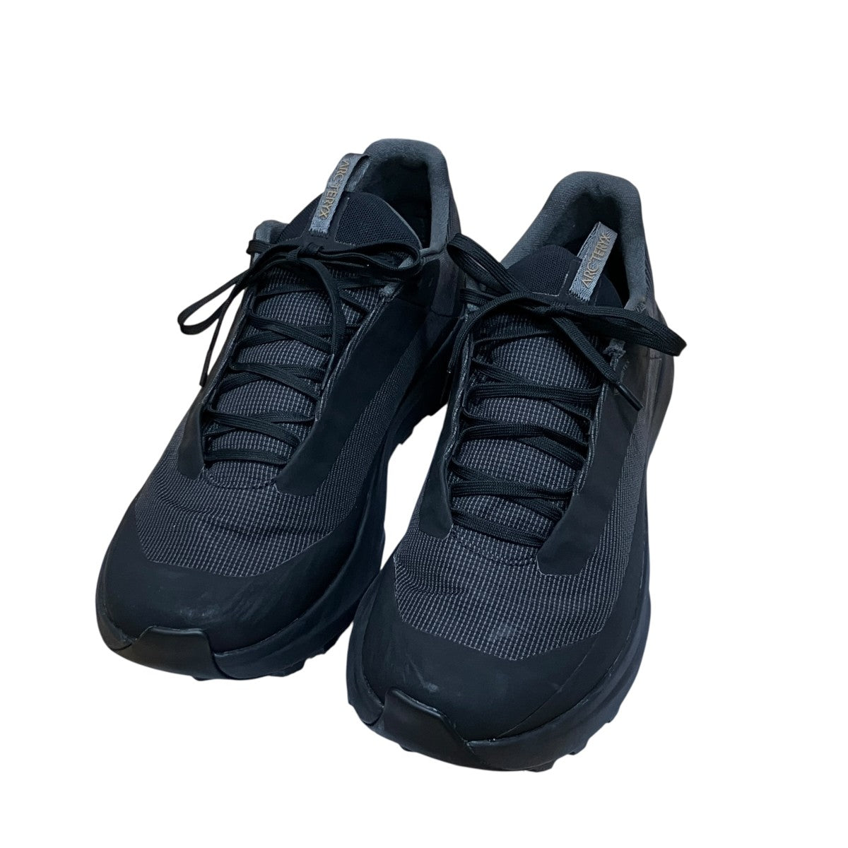 ARC’TERYX ローカットスニーカー 古着・中古-1枚目のアイテム画像