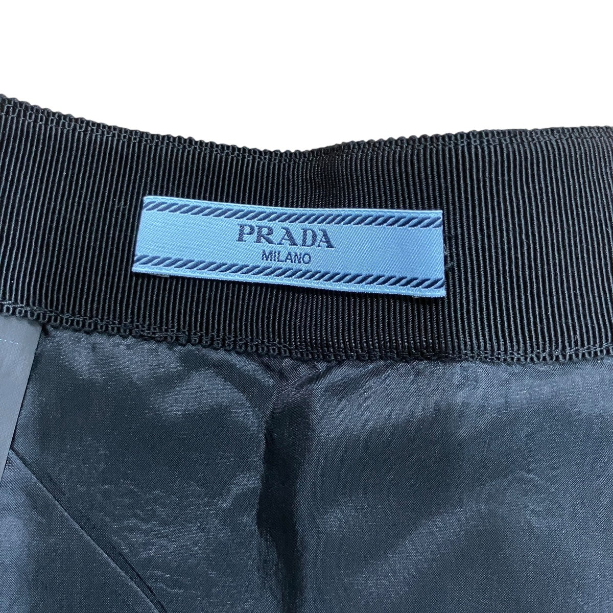 総柄シルクスカート