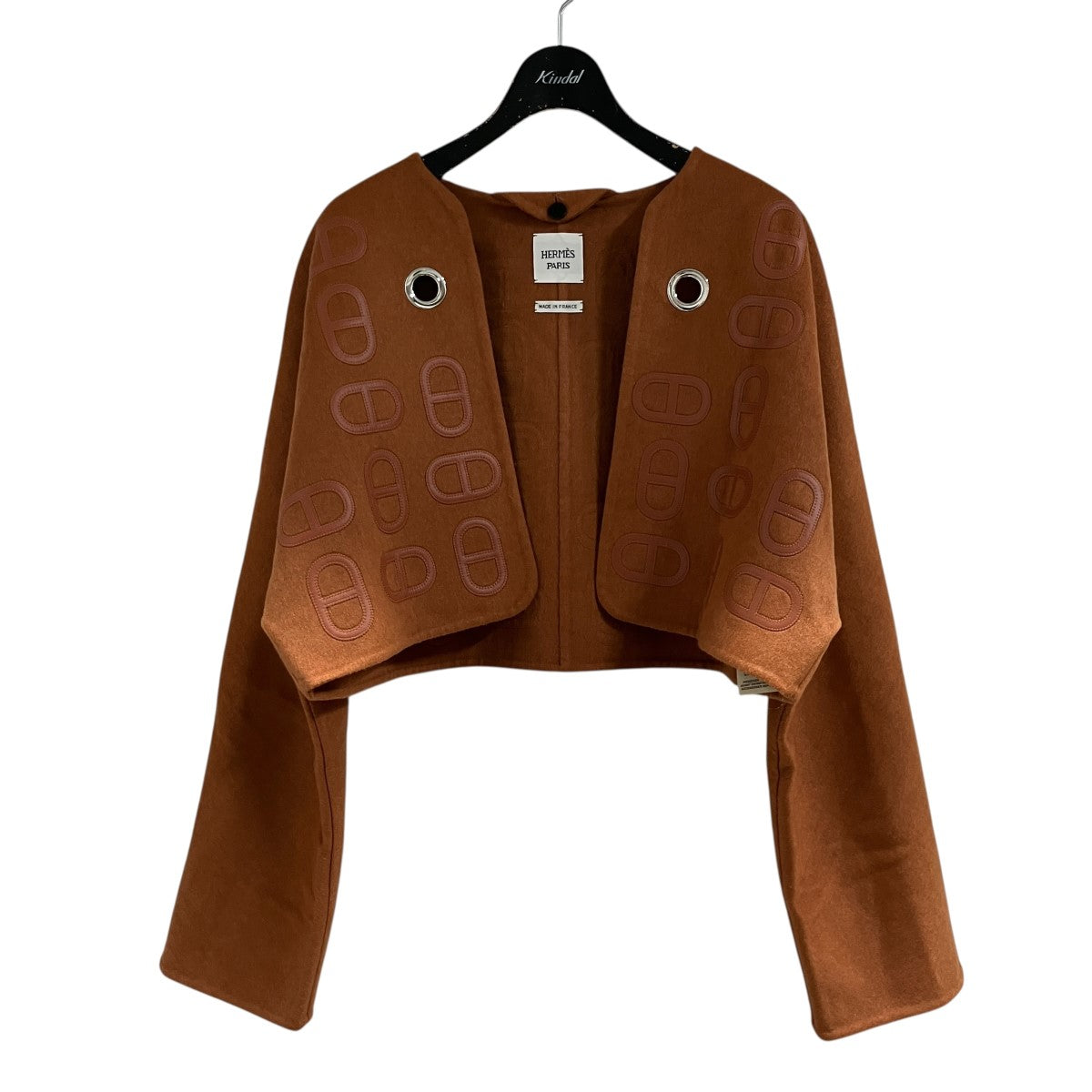 カシミヤ シェーヌダンクルレザーパッチ クロップドノーカラージャケット