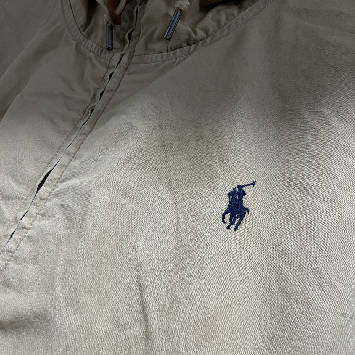 フーディジャケット