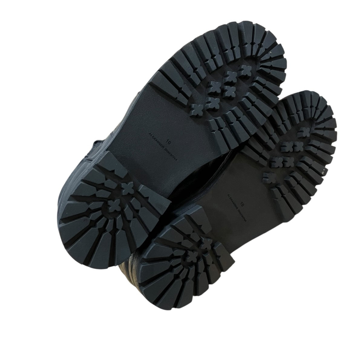 レースアップブーツ