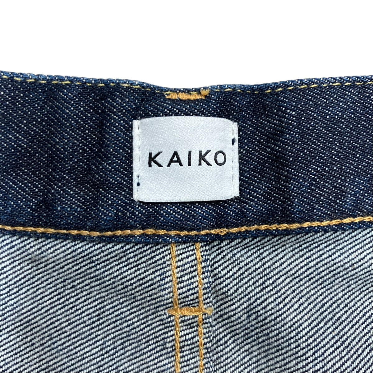 デニムパンツ