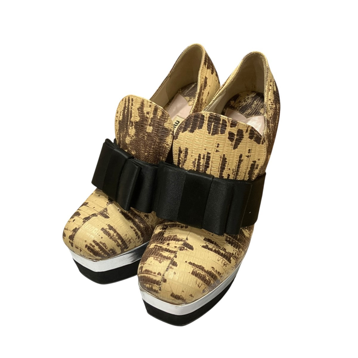 MIU MIU(ミュウミュウ) 型押しレザーパンプス ベージュ×ブラウン