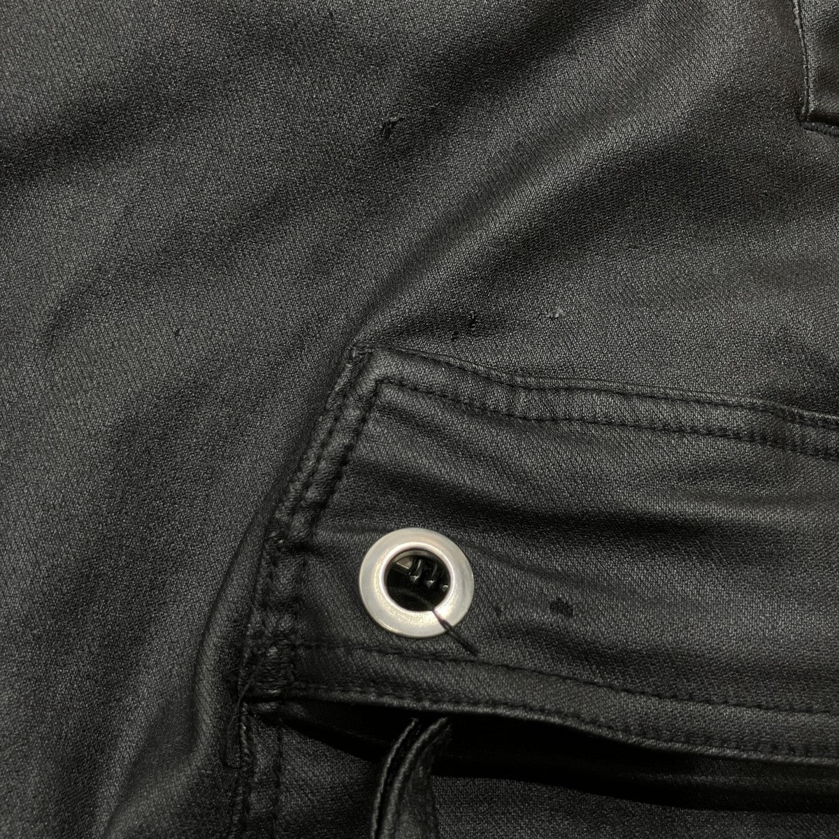 コーティングトリプルカーゴパンツ