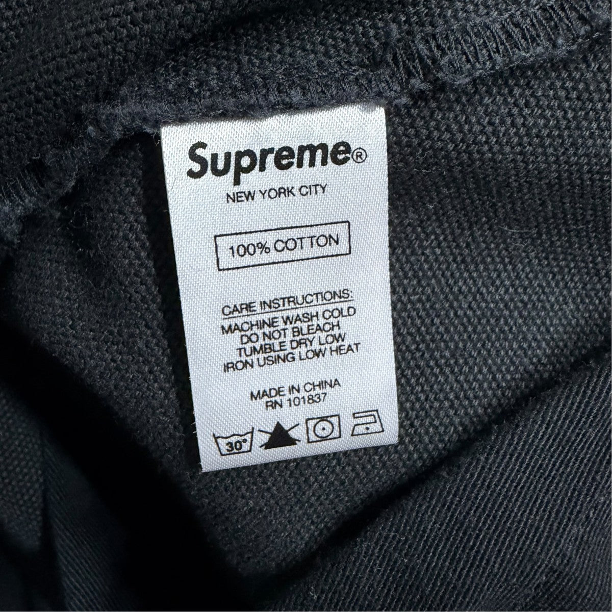 ダックパンツ
