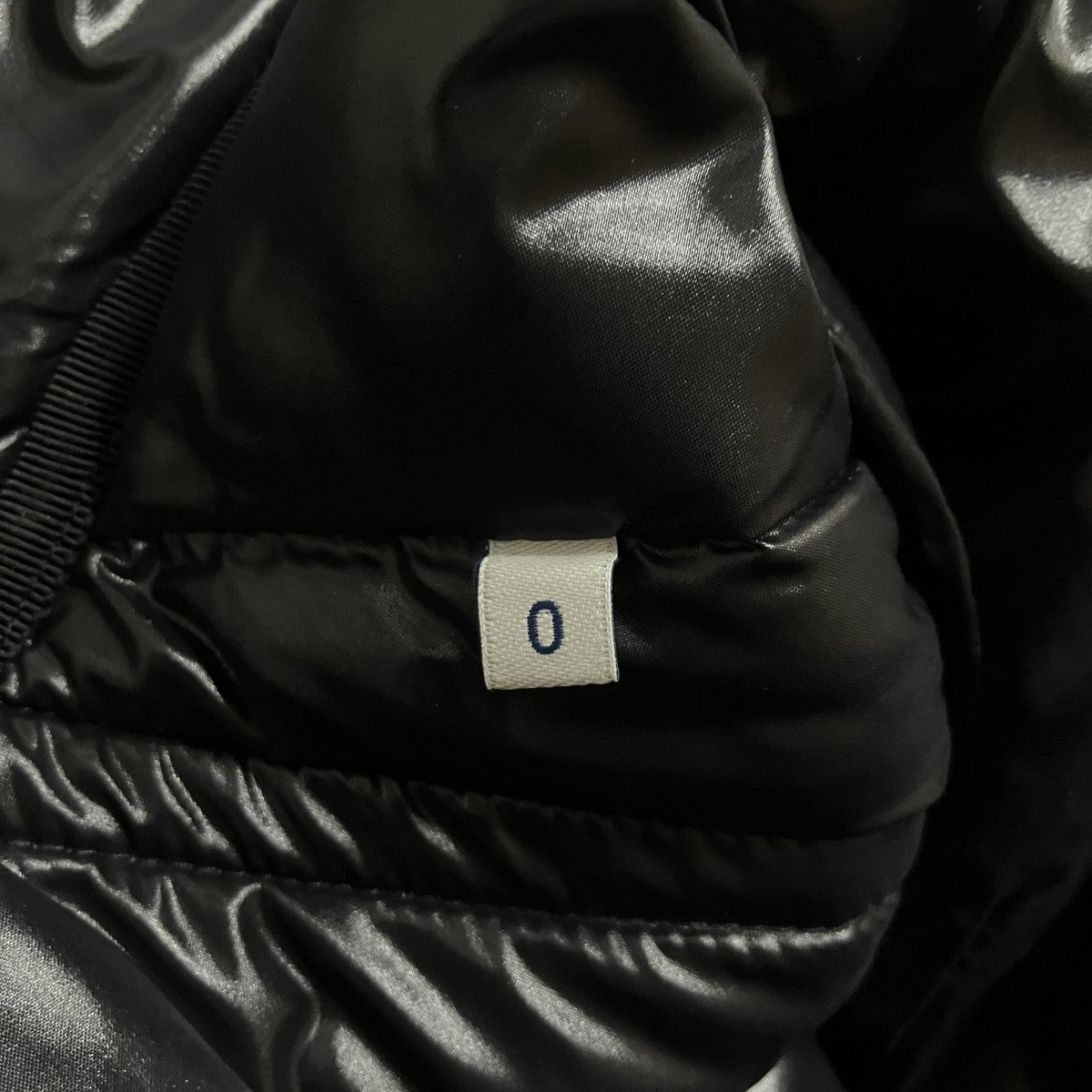 MONCLER(モンクレール) アルモワーズ ダウンジャケット F20931A53901