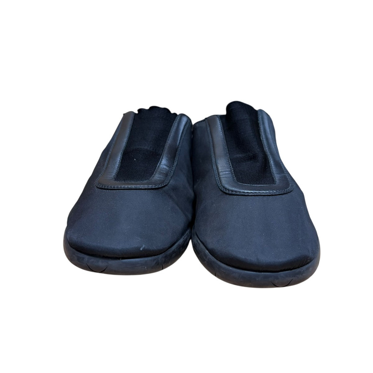BOTTEGA VENETA ナイロンスリッポン 古着・中古-2枚目のアイテム画像