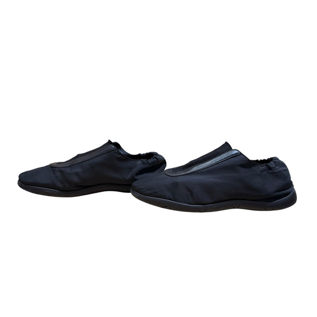 BOTTEGA VENETA ナイロンスリッポン 古着・中古-3枚目のアイテム画像
