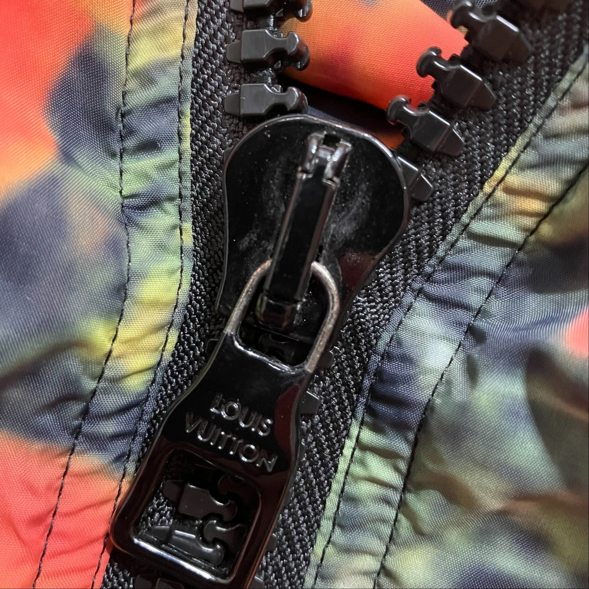 LOUIS VUITTON ポピー ドロシー グラフィック ウィンドブレーカー 古着・中古-6枚目のアイテム画像