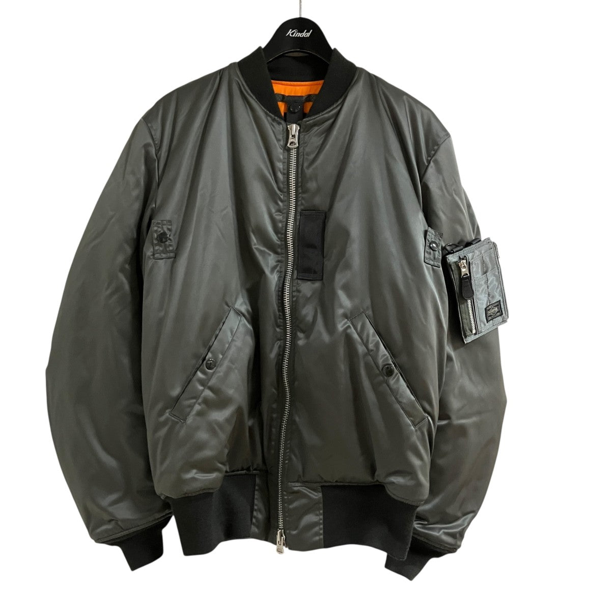MA-1ジャケット
