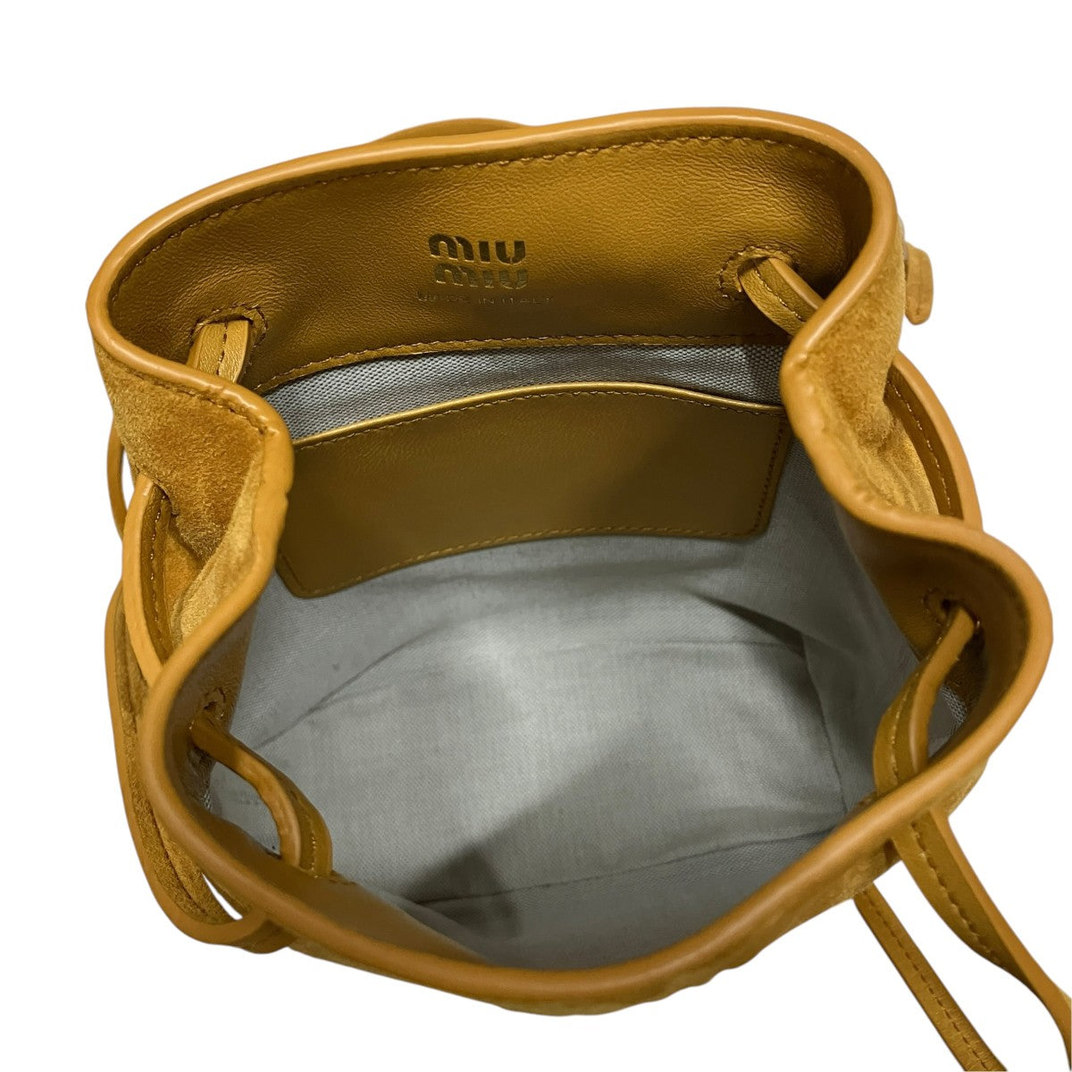 MIU MIU スウェードポーチ 古着・中古-6枚目のアイテム画像