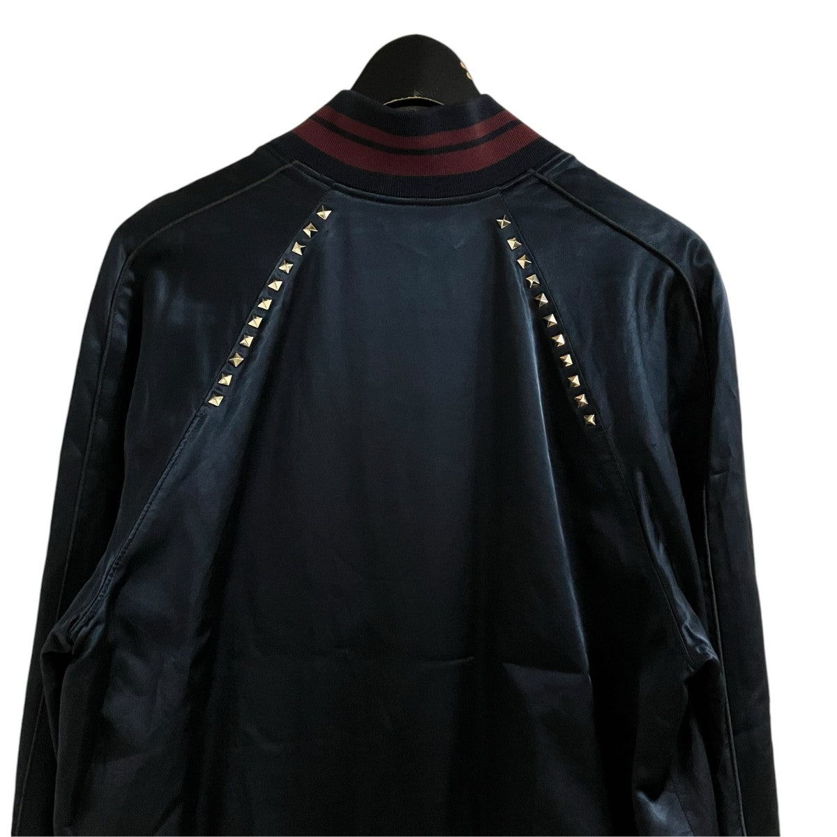 VALENTINO ロックスタッズボンバージャケット 古着・中古-4枚目のアイテム画像