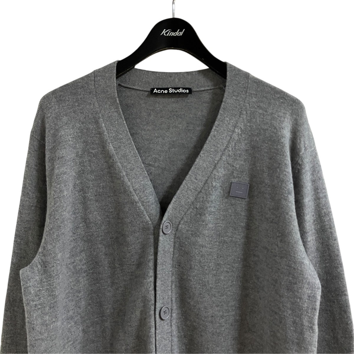 ACNE STUDIOS Vネックロゴパッチカーディガン 古着・中古-2枚目のアイテム画像