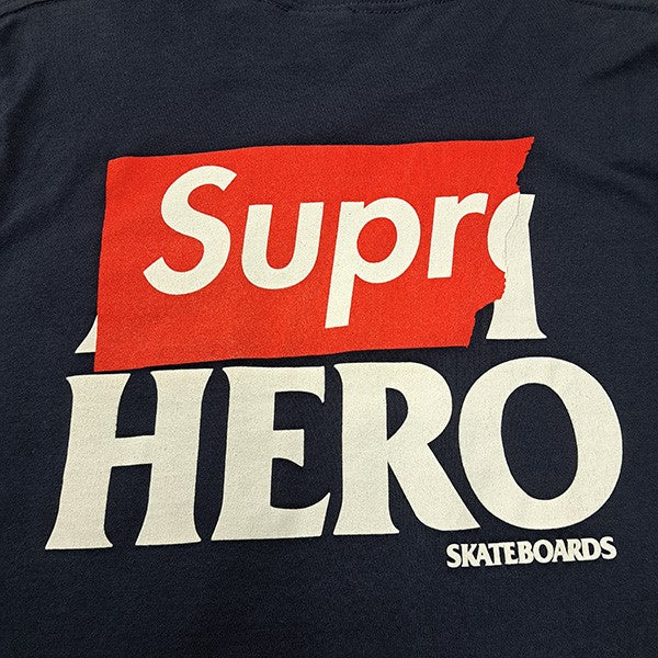 Supreme(シュプリーム) ANTIHERO Logo Pocket Teeバックプリント