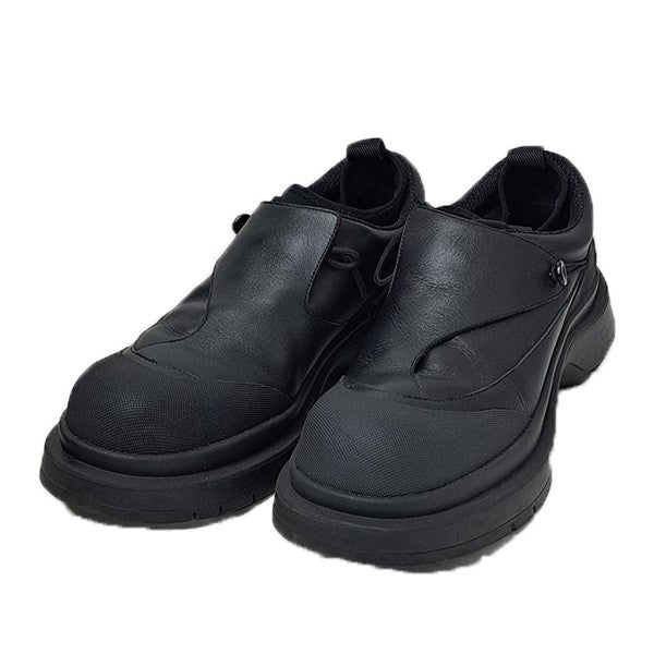 THE SVARTA Bootsレザースニーカー