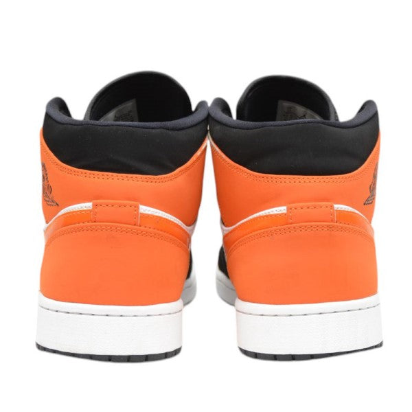 ナイキのAIR JORDAN 1 MID SHATTERED BACKBOARD スニーカー エアジョーダン1 554724-058です。 NIKE シューズ 古着・中古アイテム