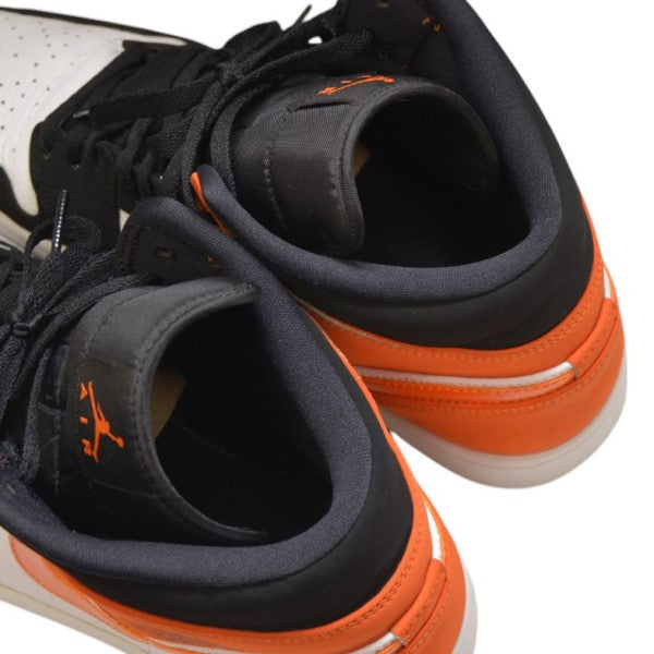 ナイキのAIR JORDAN 1 MID SHATTERED BACKBOARD スニーカー エアジョーダン1 554724-058です。 NIKE シューズ 古着・中古アイテム