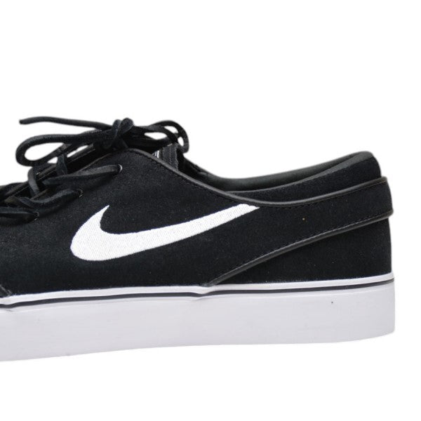 NIKE SB 古着・中古 ナイキSBのNIKE SB ZOOM JANOSKI スニーカー FD6757-001です。