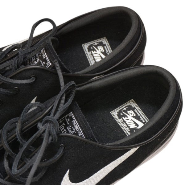 NIKE SB 古着・中古 ナイキSBのNIKE SB ZOOM JANOSKI スニーカー FD6757-001です。