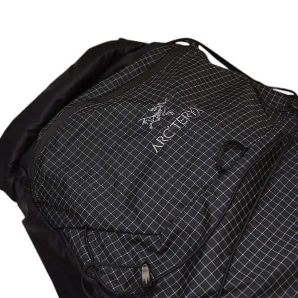 ARC'TERYX ブラック バックパック　（熱さまシート専用） Amazon.co.jp: [アークテリクス] ARCTERYX エアリオス35バック