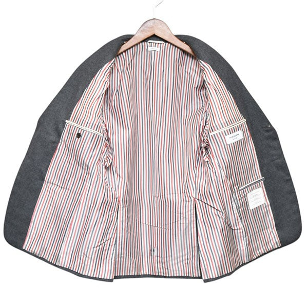 Thom Browne(トム・ブラウン) クラシック ウール 3B 段返り シングル