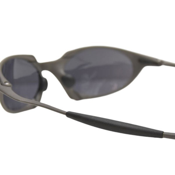 Oakley ROMEO1 風サングラス アルミ／メタル製MADE IN USA Oakley X-Metal Romeo 1.0 – Justin Reed