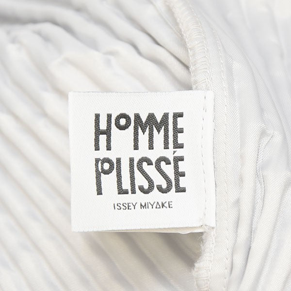 Issey Miyake Pressed Form ジャケット | ホワイト | FARFETCH JP