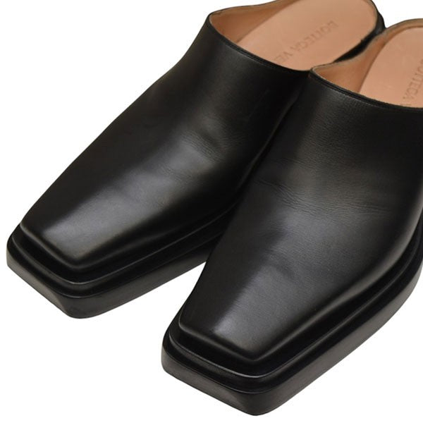 BOTTEGA VENETA(ボッテガヴェネタ) スクエアトゥミュール サンダル