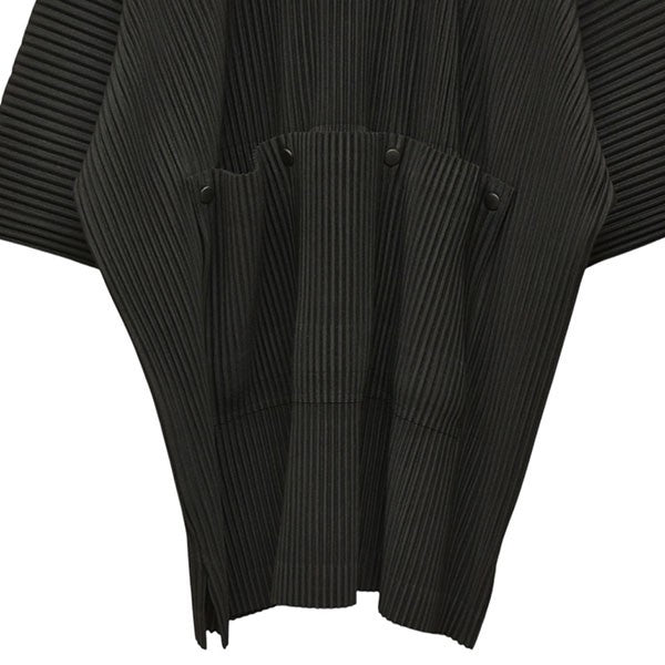 2023SS　FLIP　プリーツ半袖シャツ　HP31JJ172