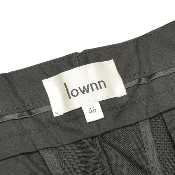 スラックスパンツ　ボタンデザインフレアパンツ