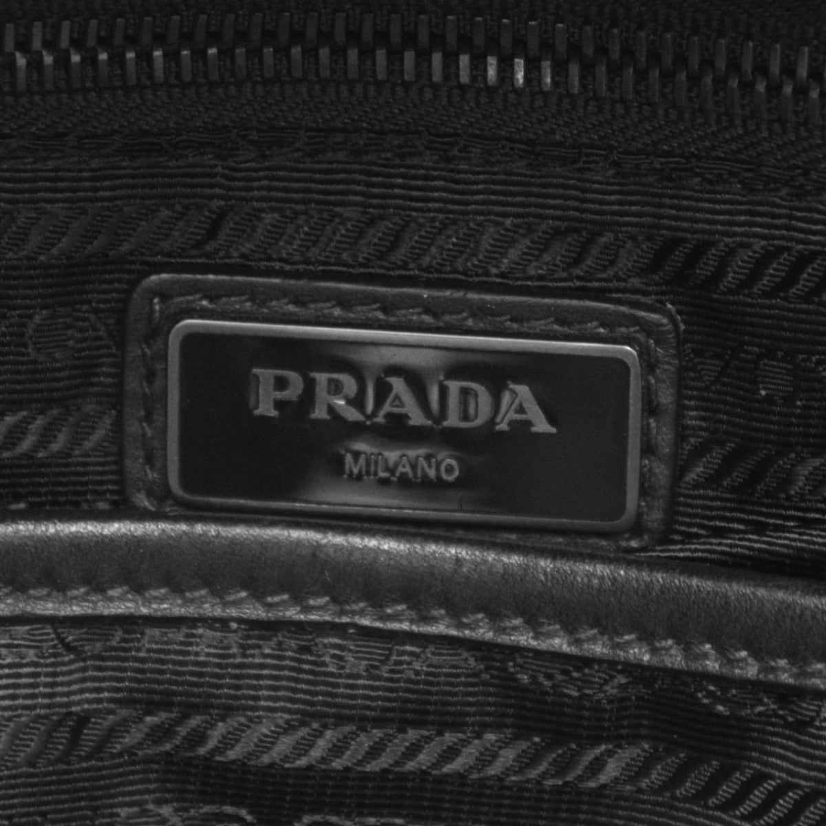 PRADA 三角ロゴプレートレザーバックパック リュック 2VZ066 古着・中古-6枚目のアイテム画像
