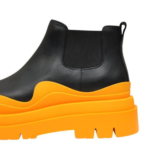 BOTTEGA VENETA(ボッテガヴェネタ) タイヤ チェルシーブーツ ブラック