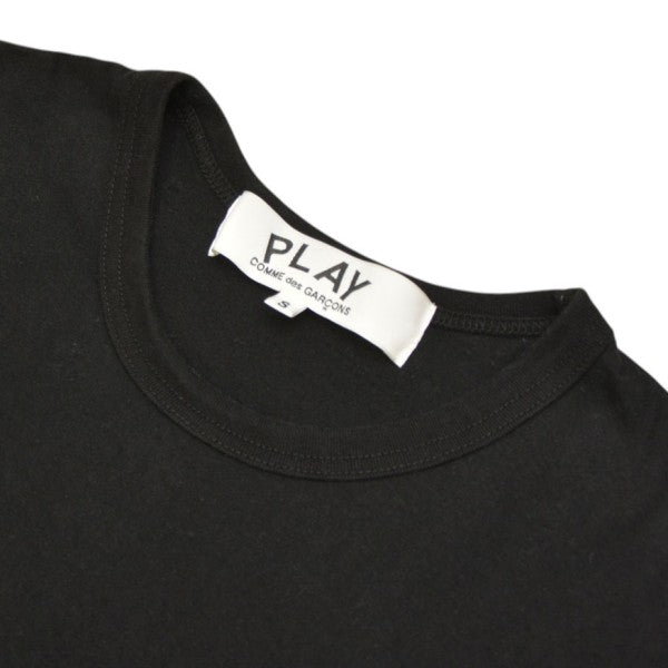 Black Emblem On The Back　ハート刺繍クルーネックTシャツ　AX-T341