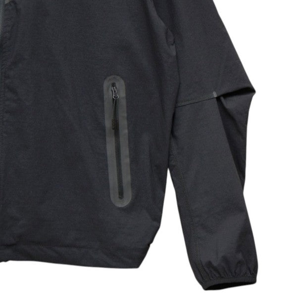 Tech Windrunner　ナイロンジャケット　ブルゾン　HM7152-010