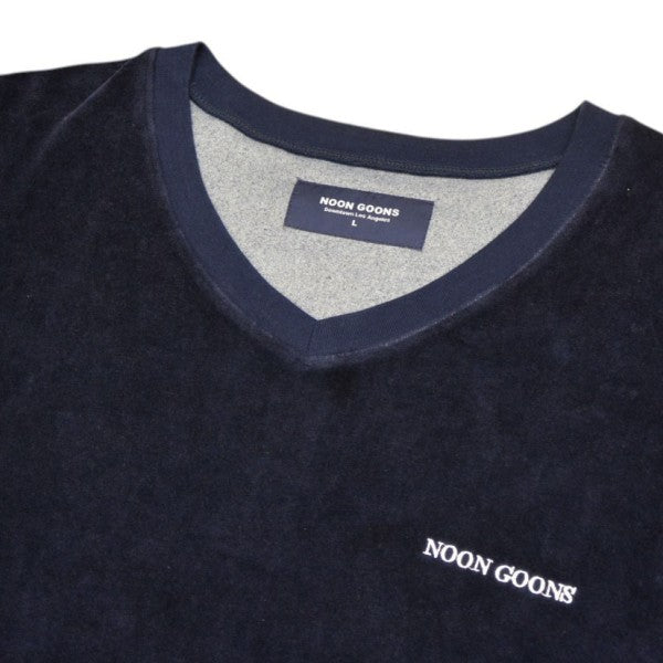 V NECK VELOUR SWEATSHIRT　Vネックベロアスウェット